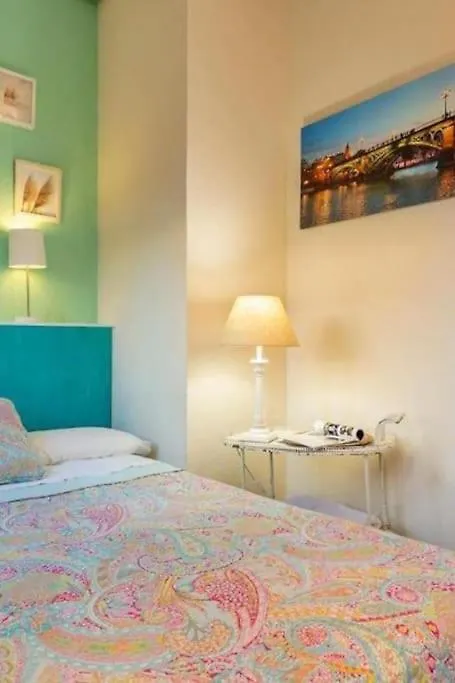 Penthouse O'Donell Apartment Seville 0*,  Spain